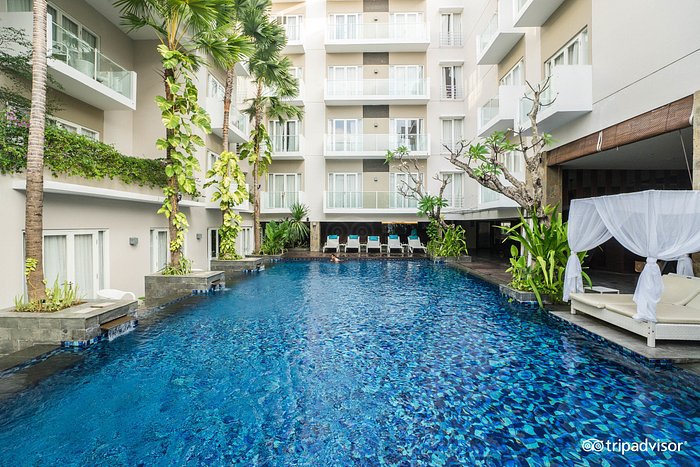 Grand Ixora Kuta Resort